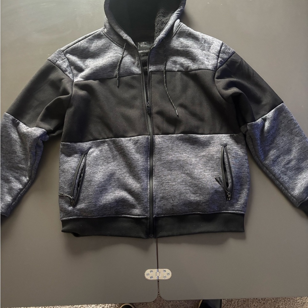 Men's Two-Tone Black and Gray Windbreaker